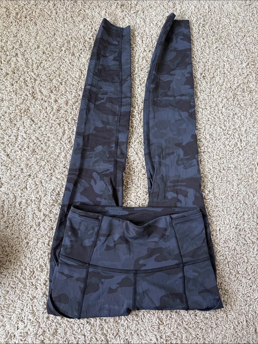 Lululemon Fast and Free Tight 28" size 4